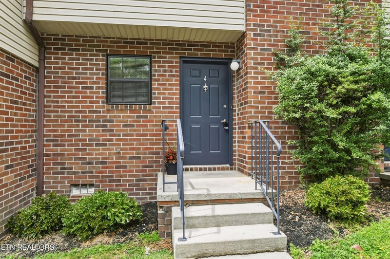 440 Tammy Dr #4, Powell, TN 37849