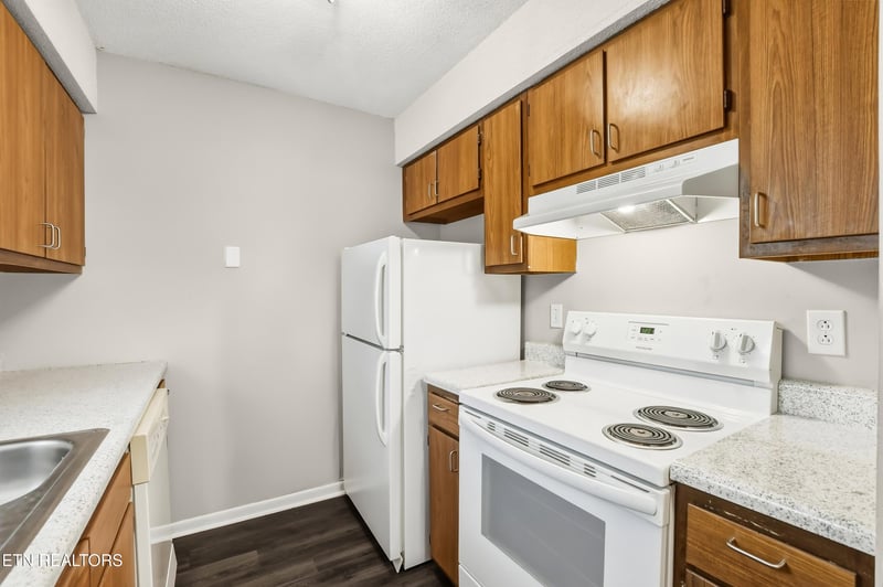 440 Tammy Dr #4, Powell, TN 37849
