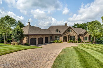 440 Windlass Dr, Lenoir City, TN 37772