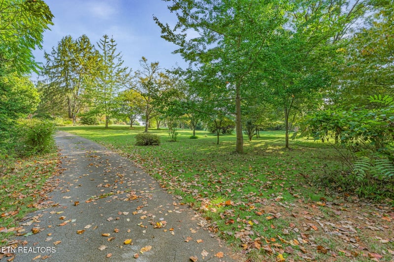 4400 Clinch View Ln, Knoxville, TN 37931