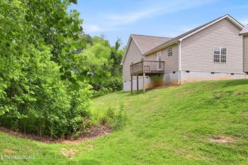 4400 Waldon Pond Ln, Corryton, TN 37721