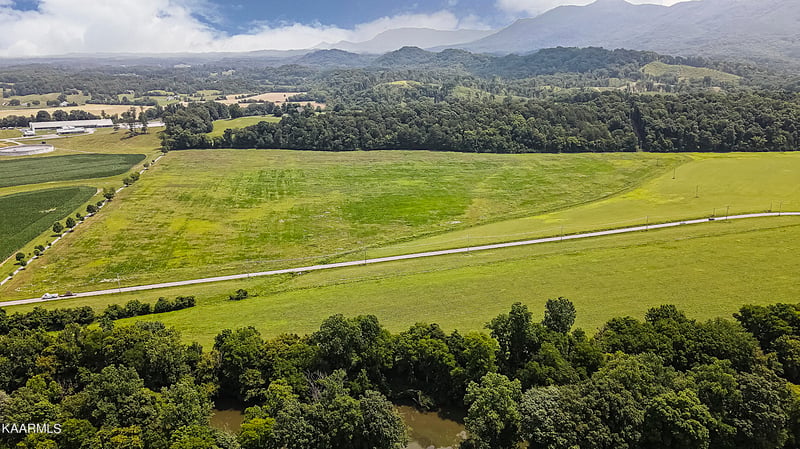 4401 Old Walland Hwy, Walland, TN 37886