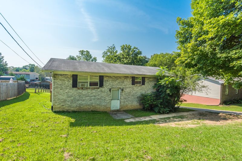 4402 Mccloud Rd, Knoxville, TN 37938