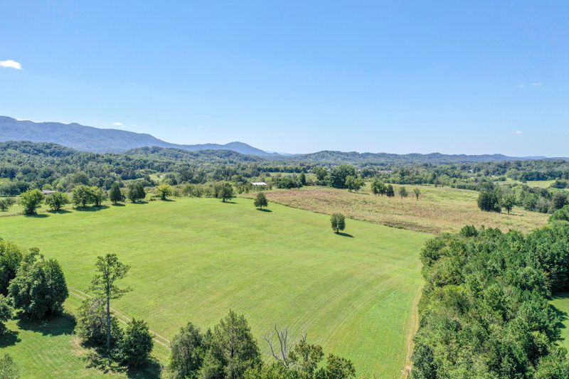 4402 Mint Rd, Maryville, TN 37803