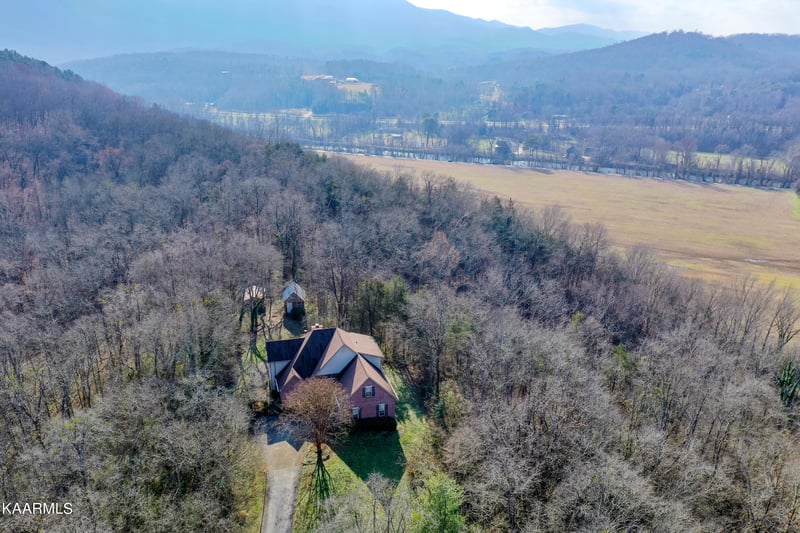 4403 Old Walland Hwy, Walland, TN 37886