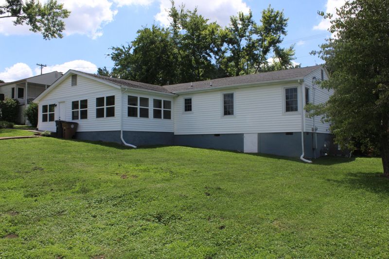 4404 Plummer Dr, Knoxville, TN 37918