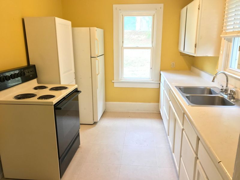 4404 Wells Rd, Knoxville, TN 37920