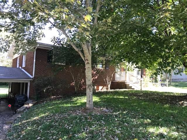 4405 Deerfield Rd, Knoxville, TN 37921
