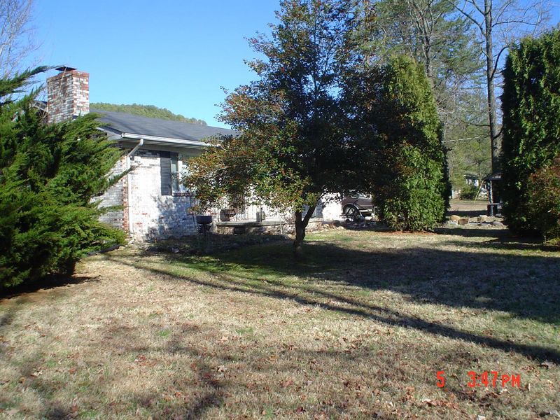 4405 E Lamar Alexander Pkwy, Walland, TN 37886