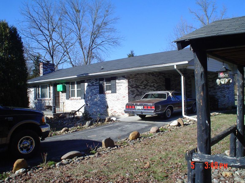 4405 E Lamar Alexander Pkwy, Walland, TN 37886