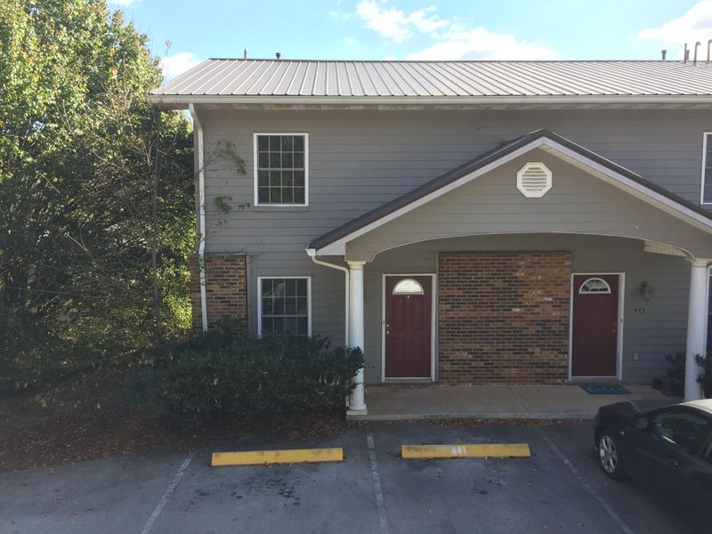 441 Pine Lakes Ln, Rockford, TN 37853