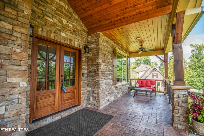 441 Timberhead Ln, Louisville, TN 37777