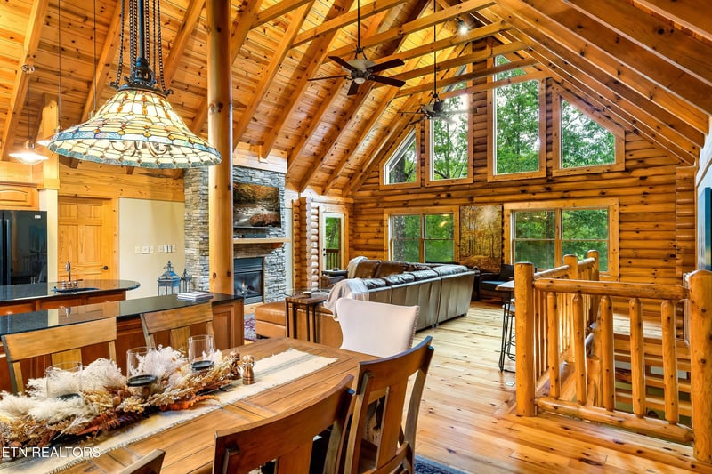 4410 Whetstone Rd, Sevierville, TN 37862