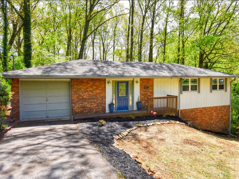 4412 Mockingbird Dr, Knoxville, TN 37918