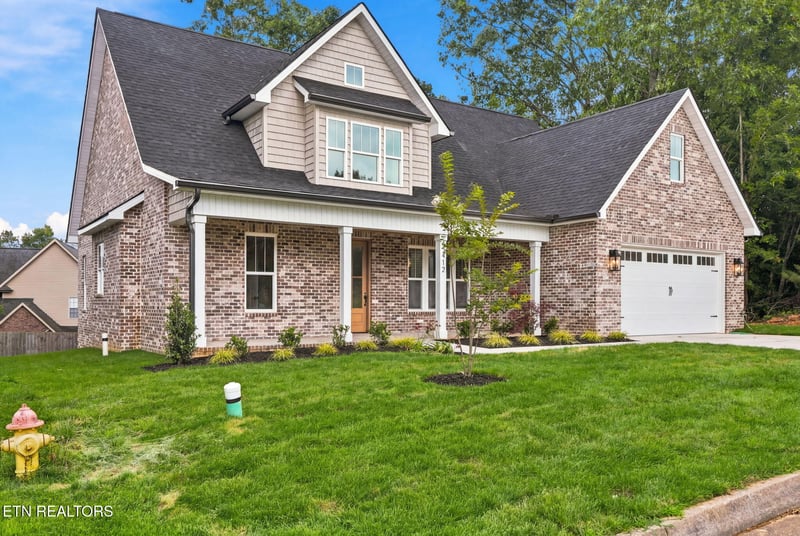 4412 Redrock Ln, Knoxville, TN 37938