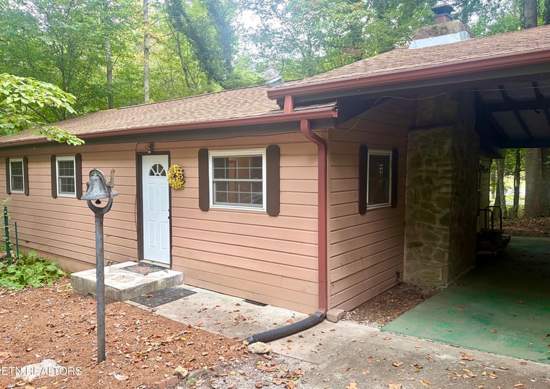 4413 E Scenic Dr, Gatlinburg, TN 37738