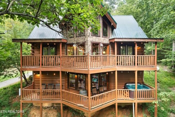 4416 Ashli Erin Way, Gatlinburg, TN 37738