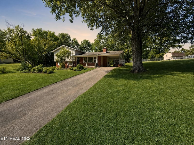 4417 Silverhill Dr, Knoxville, TN 37921