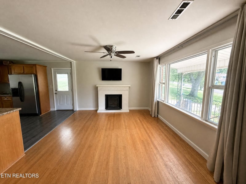 4417 Silverhill Dr, Knoxville, TN 37921