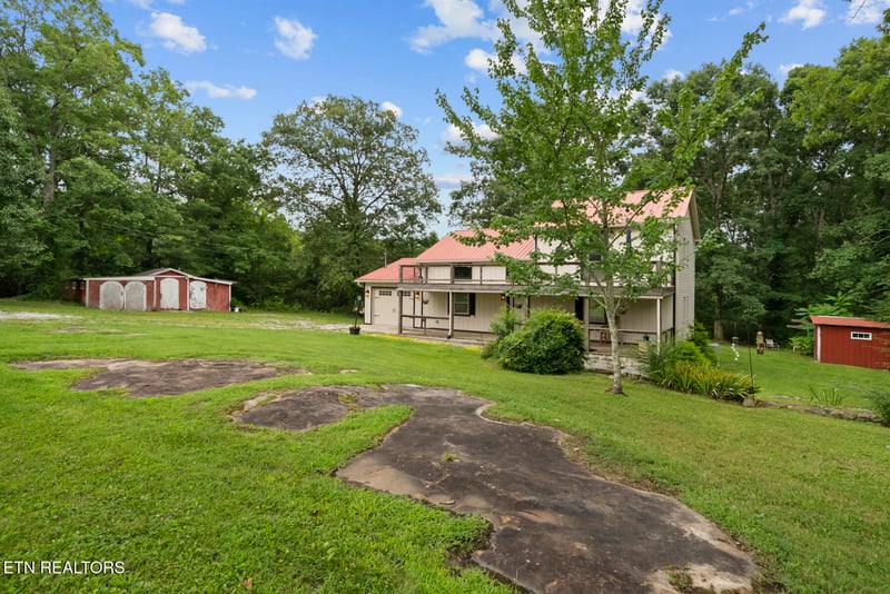 442 Bowman Loop, Crossville, TN 38571