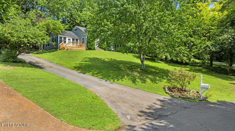 442 Circle Hill Dr, Knoxville, TN 37919
