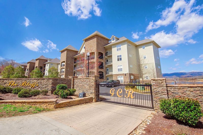 442 Sandpiper Ln #D-402, Bean Station, TN 37708