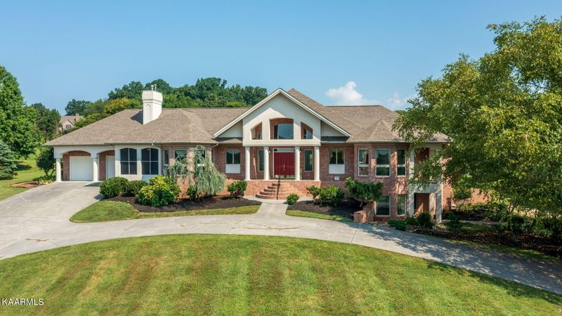 442 Sun Valley Dr, Maryville, TN 37801