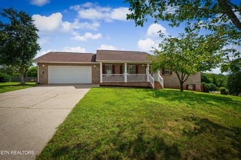 442 Wilaway Rd, Maryville, TN 37801