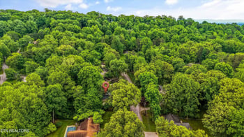 4420 Edgewood Rd, Louisville, TN 37777