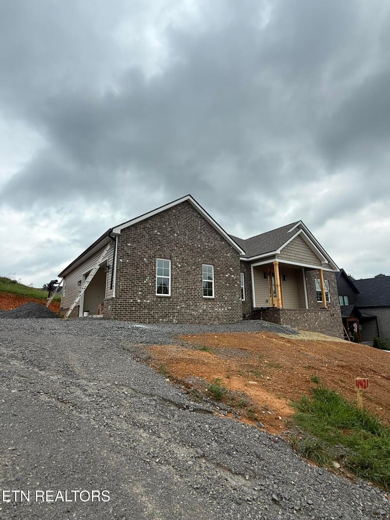 4421 Christine Lynnae St, Knoxville, TN 37938