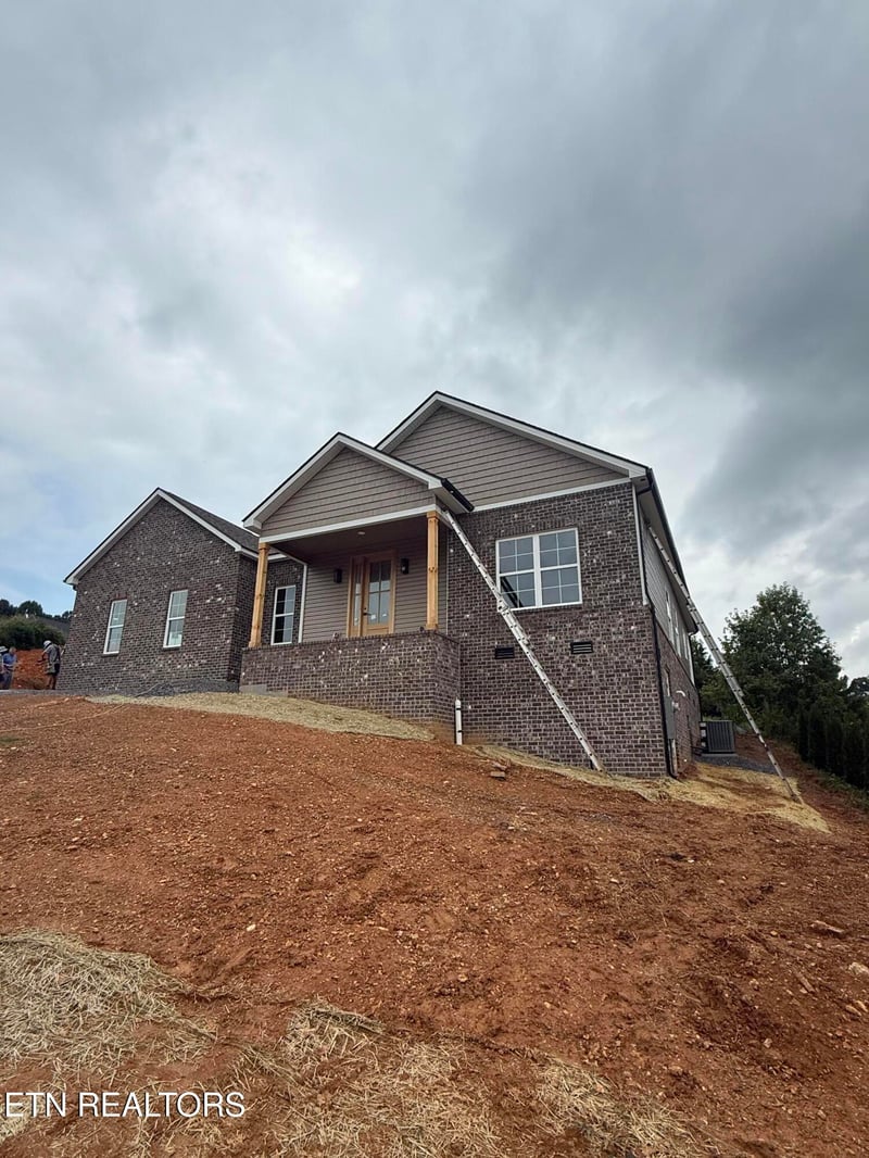 4421 Christine Lynnae St, Knoxville, TN 37938