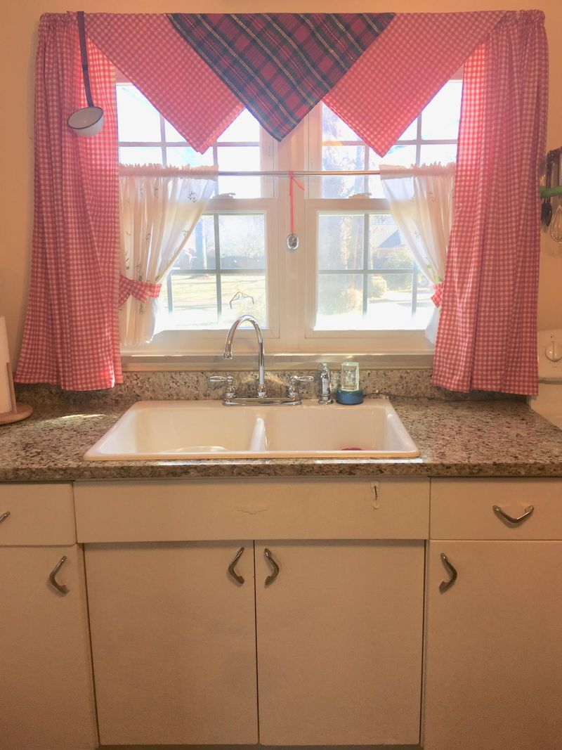 4428 Pinehurst Dr, Knoxville, TN 37917