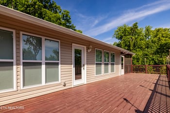 4431 Deer Run Dr, Louisville, TN 37777