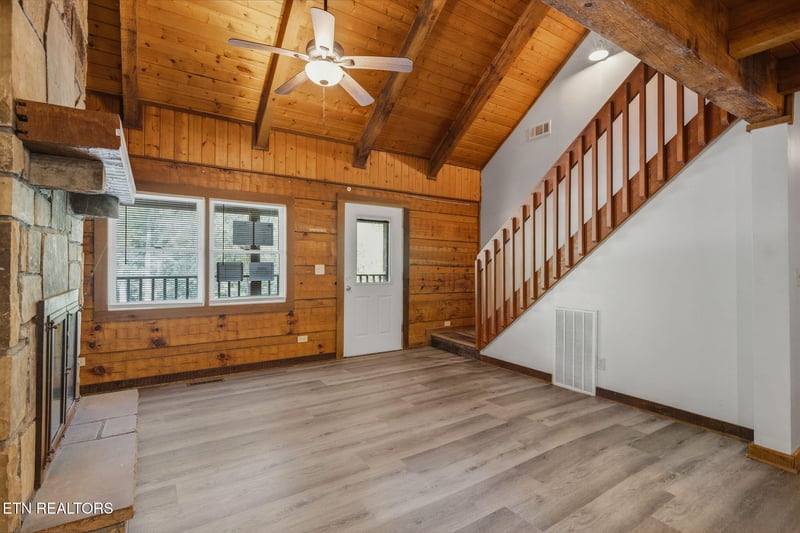 4438 E Scenic Dr, Gatlinburg, TN 37738