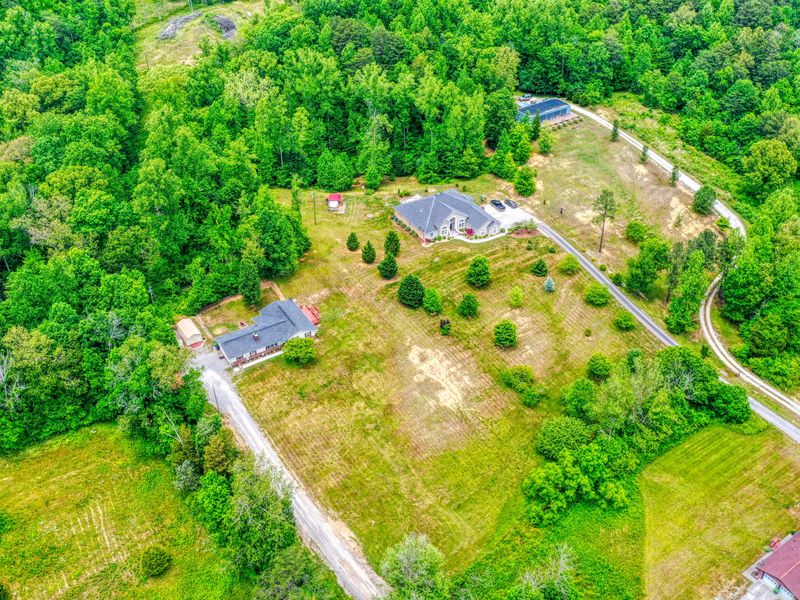 444 E Wolf Valley Rd, Heiskell, TN 37754