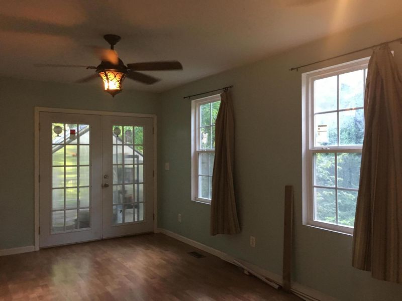 444 Jarnigan St, Clinton, TN 37716