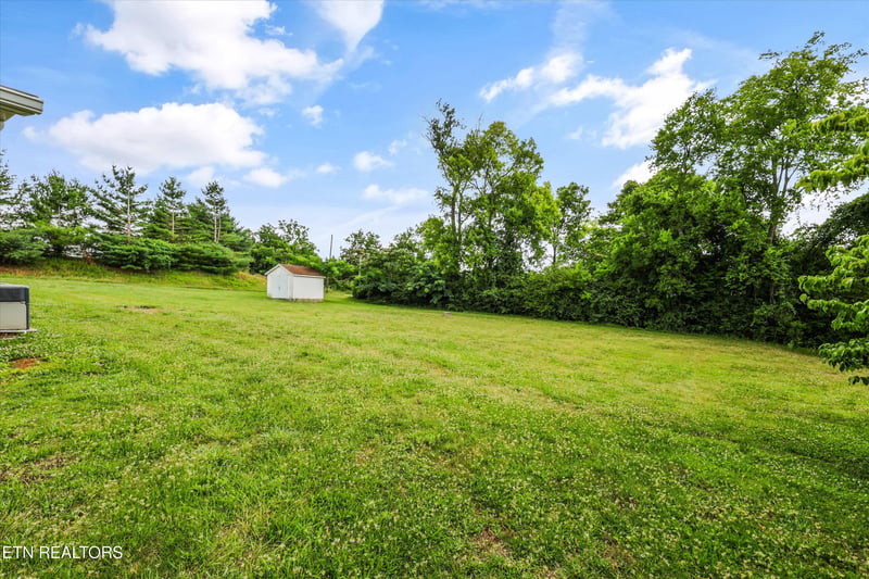 444 Louisville Rd, Alcoa, TN 37701