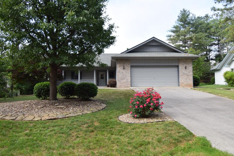 444 Tanasi Way, Loudon, TN 37774