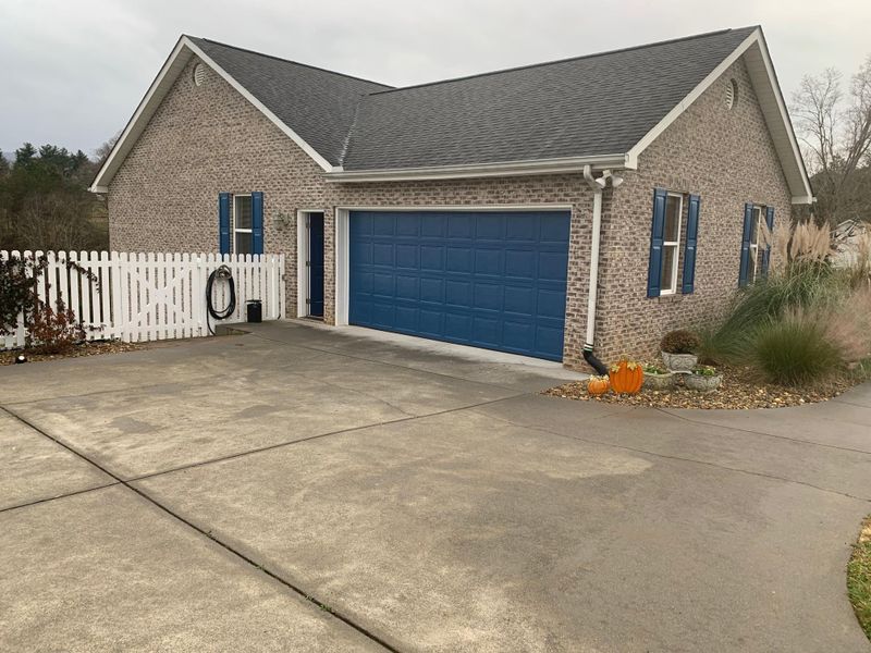 4440 Mint Rd, Maryville, TN 37803
