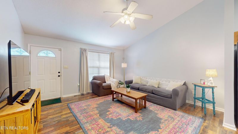 4448 Tynemouth Dr, Knoxville, TN 37914