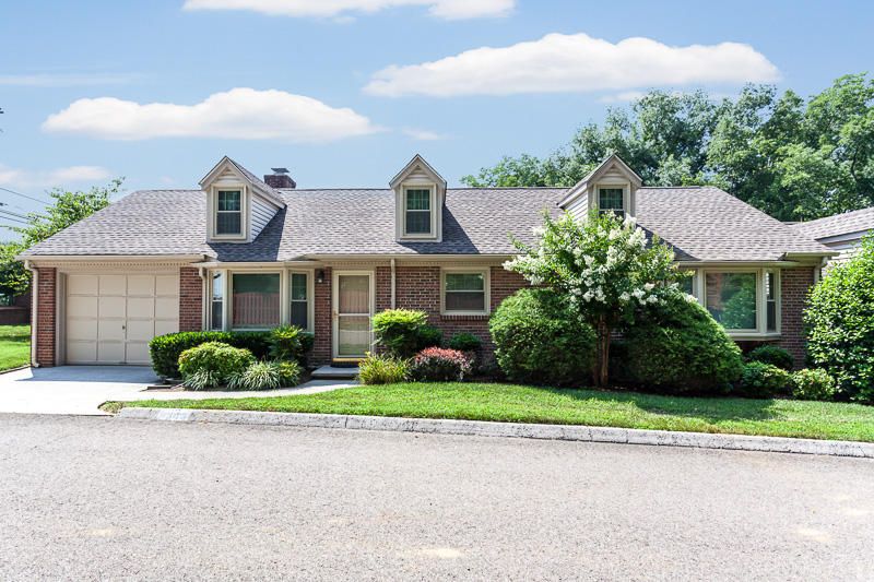 4448 Washington Ct, Knoxville, TN 37917
