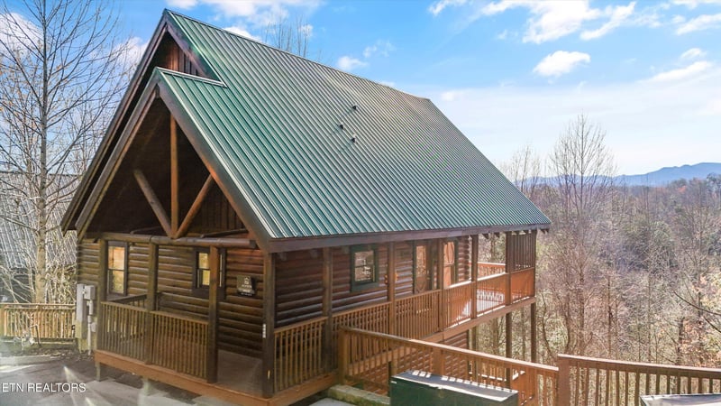 4449 Forest Vista Way, Pigeon Forge, TN 37863