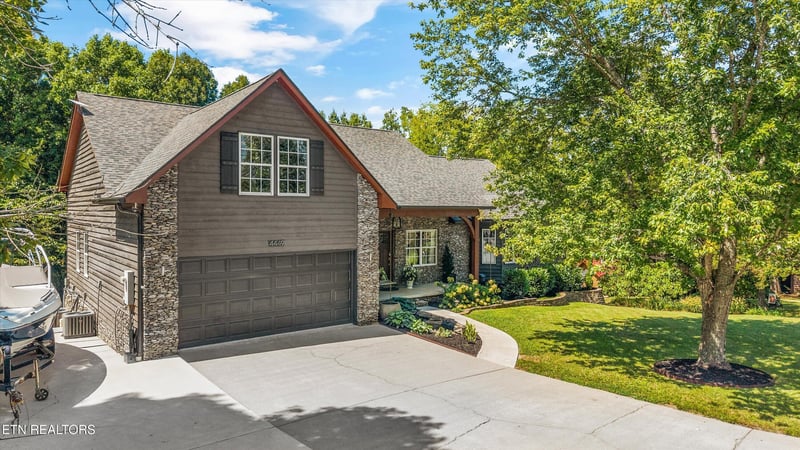 4449 Wonderland Dr, Louisville, TN 37777