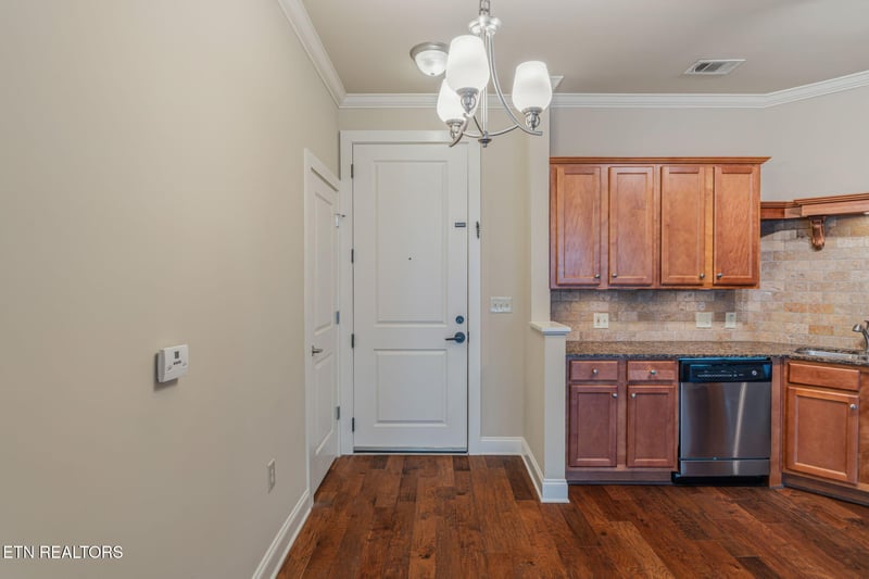 445 W Blount Ave #409, Knoxville, TN 37920