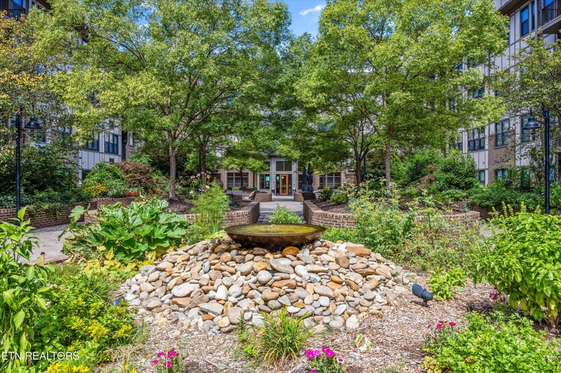 445 W Blount Ave #428, Knoxville, TN 37920