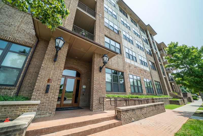 445 W Blount Ave #Apt 421, Knoxville, TN 37920