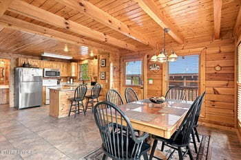 4451 Forest Vista Way, Pigeon Forge, TN 37863