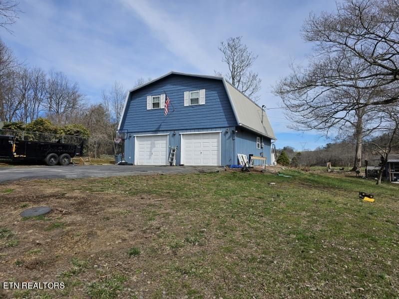 446 Ernie Roberts Rd, Rutledge, TN 37861