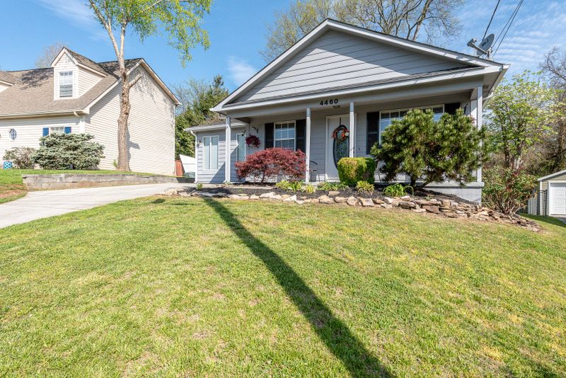 4460 Northgate Dr, Knoxville, TN 37938