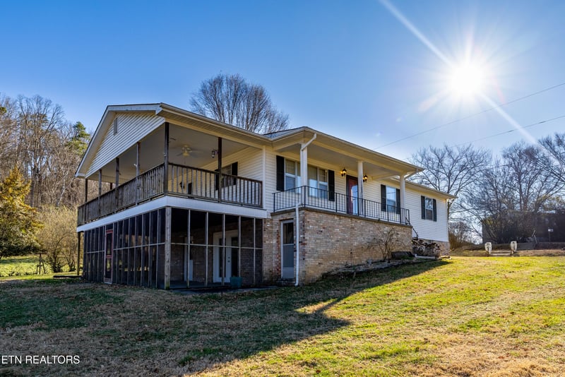 4462 Rocky Branch Rd, Walland, TN 37886